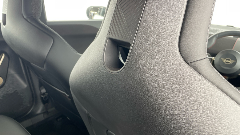 MINI Aceman 160kW SE Classic 54kWh 5dr Auto Electric Hatchback